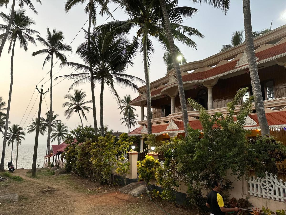 Kovalam Beach House Bagian luar foto